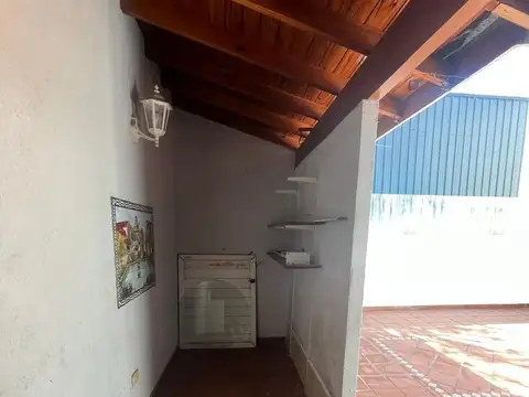 Departamento 6 ambientes con 3 baños