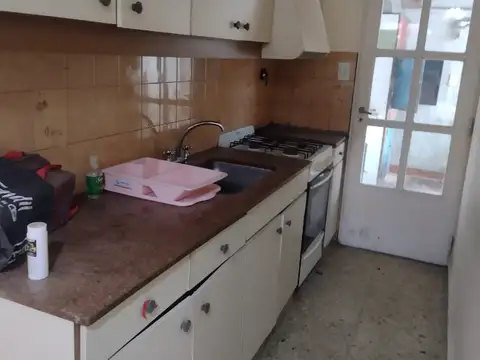 PH 3 AMBIENTES PLANTA BAJA CONTRAFRENTE CON PATIO Y PARILLA