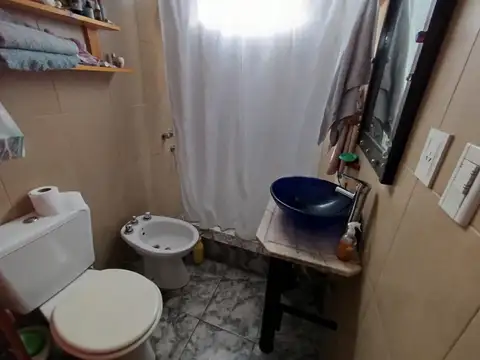 Casa 3 ambientes con 1 baño