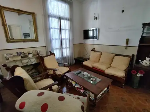 Casa de 6 ambientes en Venta en Balvanera