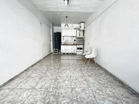 Oficina en Alquiler en Ramos Mejia, $ 300.000