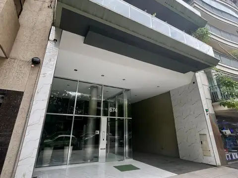 Avenida Directorio 600