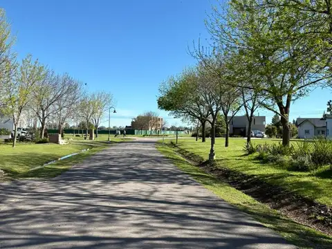 Terreno en Venta en El Nacional Club De Campo, USD 54.900