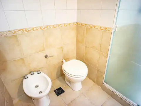 VENTA - Departamento PH - 2 dormitorios- Echesortu, Rosario.