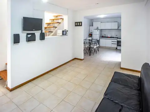 Depto Tipo Casa en Venta de 3 ambientes