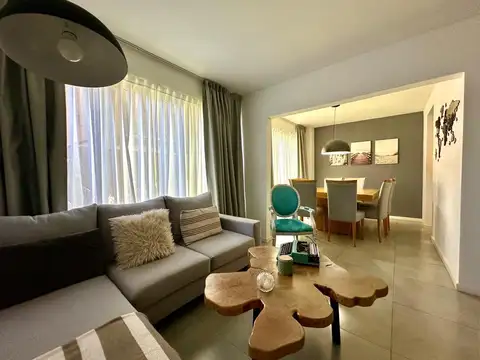 César Díaz 343, planta baja