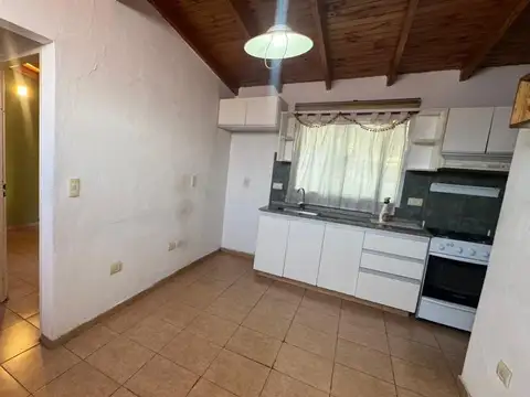 Depto Tipo Casa 2 ambientes con 1 baño