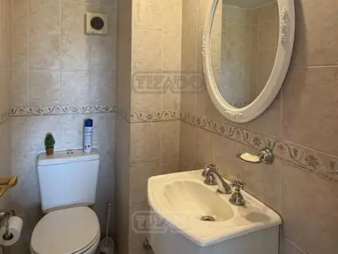 Casa 5 ambientes con 4 baños