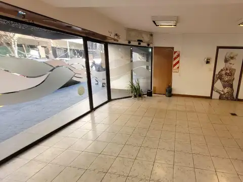 Local en Alquiler 40 años