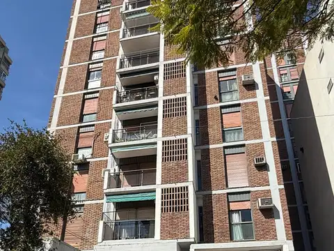 Departamento de Tres Ambientes Próximo a Estación y Centro Comercial