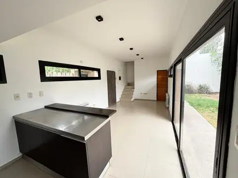 Casa en Venta en Jose Hernandez, USD 120.000