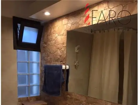 Casa en Alquiler en Pinares, USD 3.800