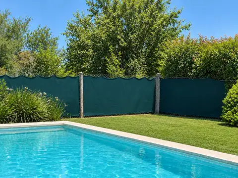 Alquiler temporario casa con pileta en Funes