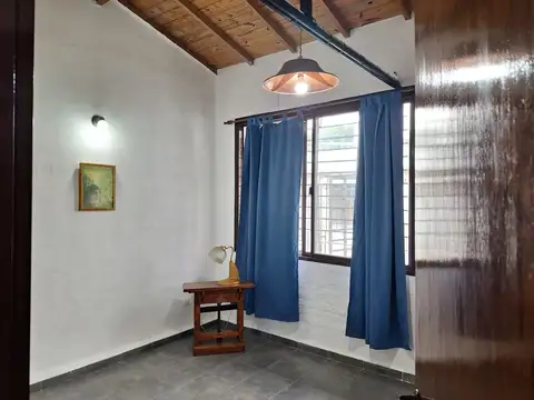 Depto Tipo Casa en Alquiler con 1 cocheras