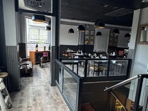 25 de mayo  al 500  a metros de Libertador