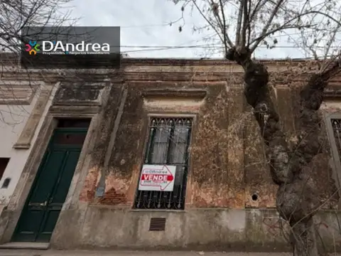 CASA EN VENTA CALLE 14 ENTRE 31 Y 33 - MERCEDES (B)