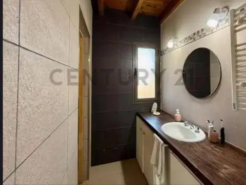 CASA VENTA SAN MARTIN DE LOS ANDES. BARRIO LAS MARIAS DEL VALLE