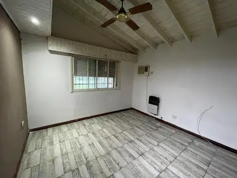 VENTA DE QUINTA CON HERMOSA ARBOLEDA PARQUE JULARO