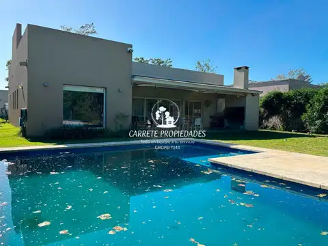 Casa en venta de 3 dormitorios con Pileta. APTO CRÉDITO. El Recodo. 100