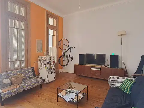 Avenida Valentín Alsina 3000