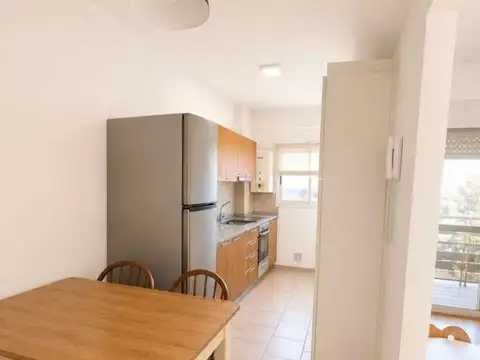 Departamento en Alquiler en Zárate, $ 900.000