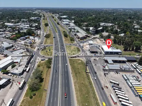 Colectora Acceso Oeste km36 100