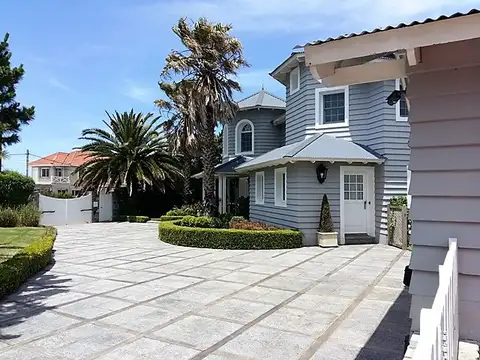 Casa - Venta - Uruguay, PUNTA DEL ESTE
