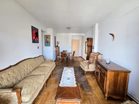 Departamento 3 ambientes con 2 balcones en Ramos Mejía