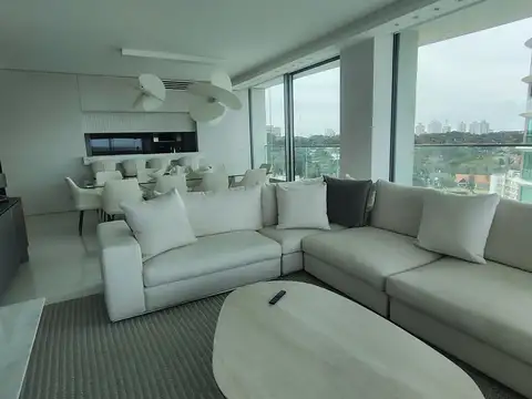 Departamento en Venta de 4 dormitorios