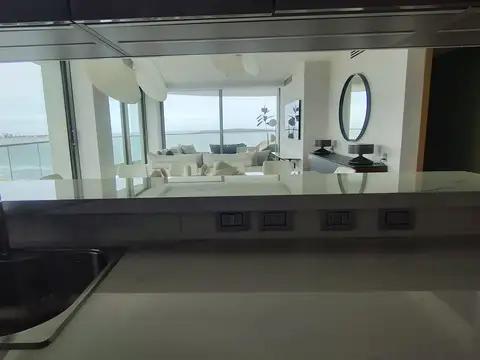 Departamento en Venta con 2 cocheras