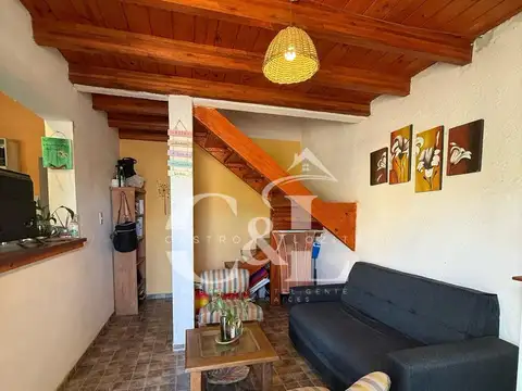 Casa 5 ambientes con 2 baños