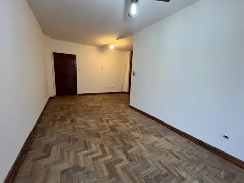Departamento en Venta en Vicente López Vías / Maipú, USD 150.000