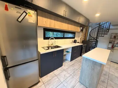 Venta Casa 4 ambientes c/Quincho Villa Deportista