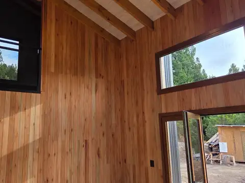 Casa a Estrenar en El Remanso | 2 Dormitorios | 639 m² - San Martin De Los Andes