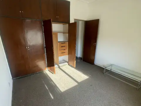 Depto Tipo Casa en Venta 50 años