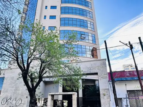 Avenida 44 900, Piso 4