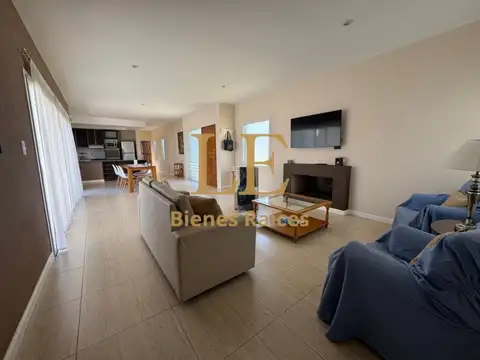 Casa en Venta en El Cantón, USD 219.000