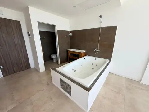 Departamento en Alquiler con 2 cocheras