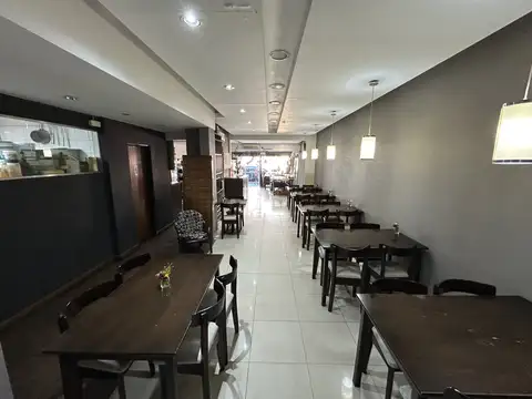 Local en Venta en Munro, USD 390.000