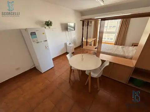 Depto. de 34 m2/ Balcón cub/ Super luminoso/ Reciclado con vista abierta 