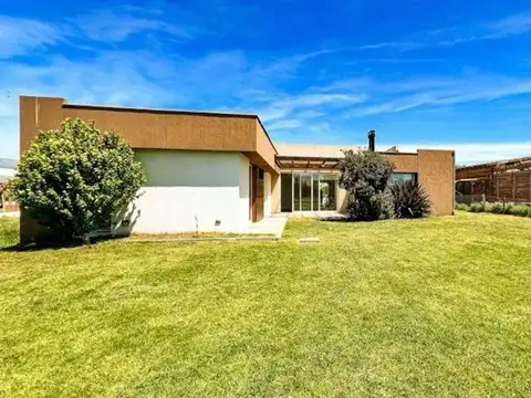 Av. Jorge Newbery 4500