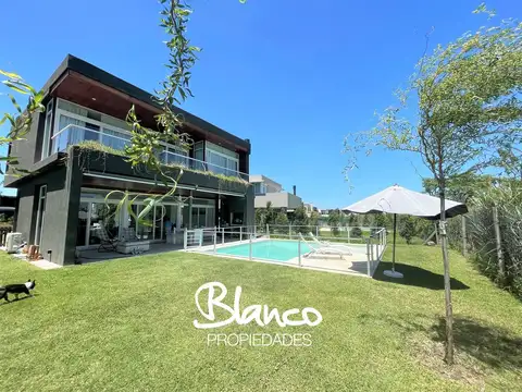 Puertos del Lago - Araucarias 100