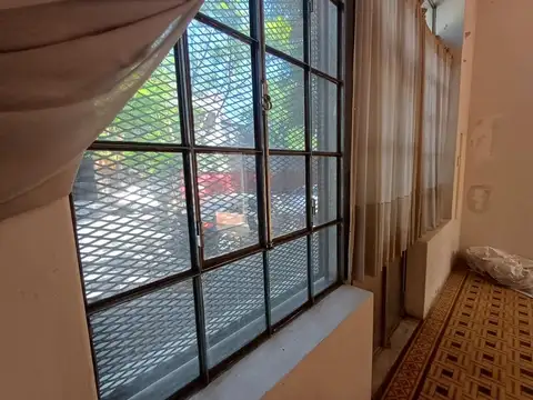 Casa en Venta en Parque Chacabuco, USD 150.000