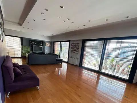 Departamento en Venta de 4 dormitorios