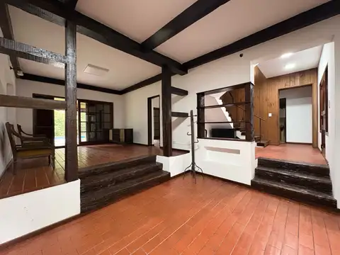 Casa 4 ambientes con 4 baños