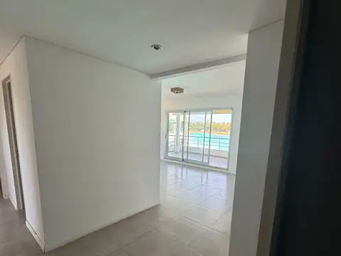 Departamento en Alquiler en Lagoon Pilar, $ 2.000.000