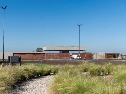 Terreno en Venta 40  mts Fondo