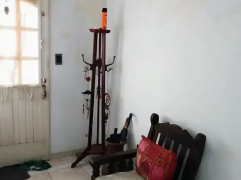 Oportunidad! Casa en venta, amplia, 3 dormitorios, 117m2.-