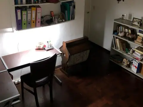 DEPARTAMENTO 3 AMBIENTES EN PLANTA BAJA AL FRENTE - PATIO