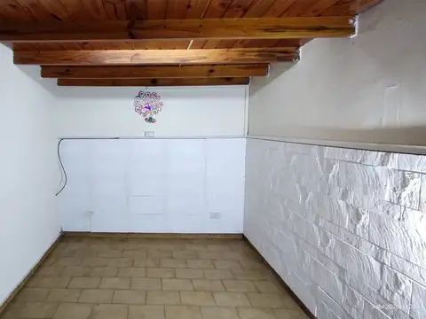 Depto Tipo Casa en Venta 56 años